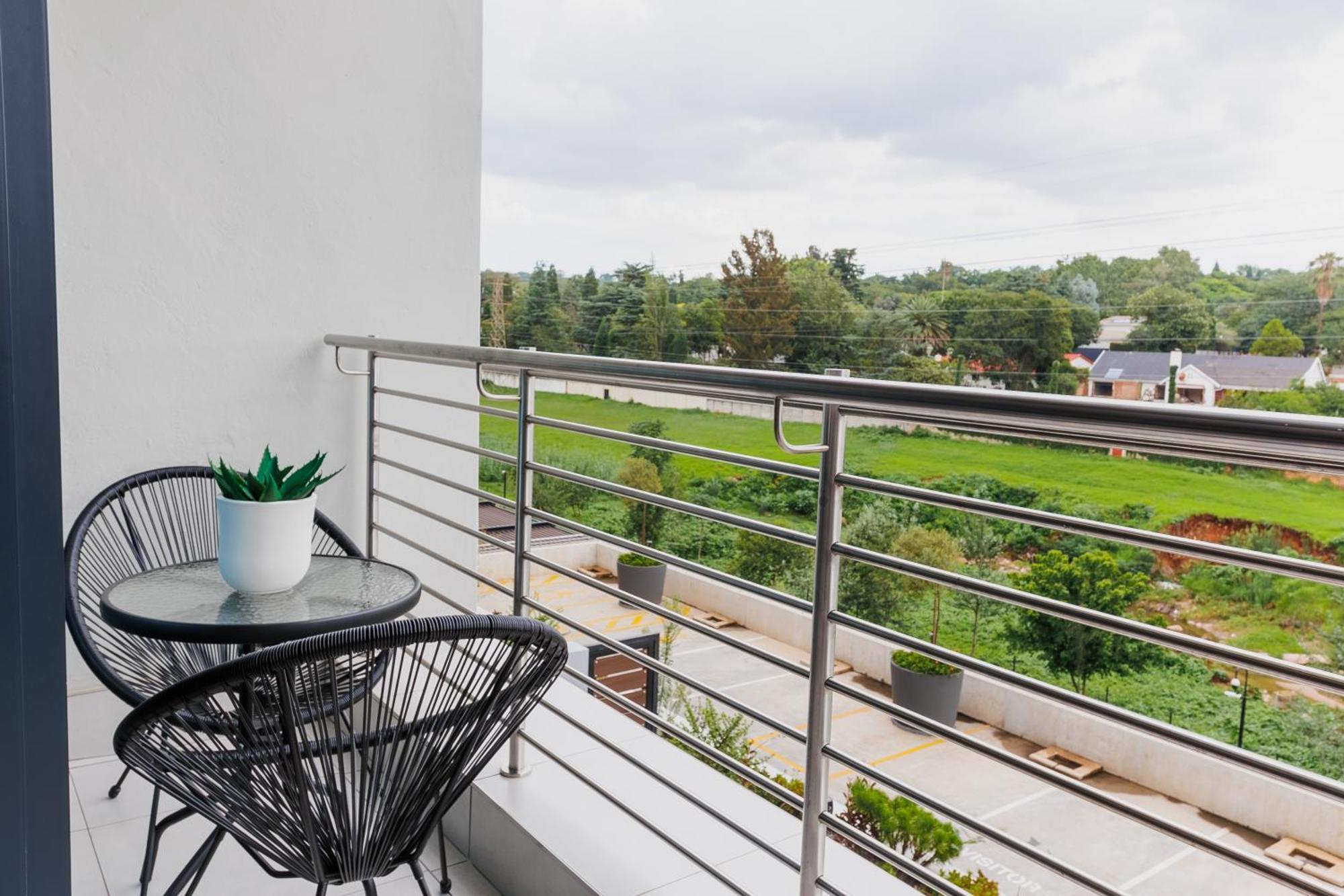 The Terrace 110- Sandton Gate Йоханесбург Екстериор снимка